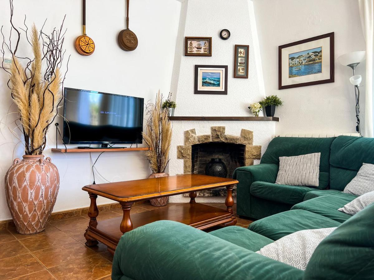 Villa Vivalidays Casa Ricardo à Sant Cebrià de Vallalta Extérieur photo