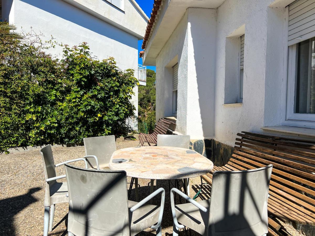 Villa Vivalidays Casa Ricardo à Sant Cebrià de Vallalta Extérieur photo