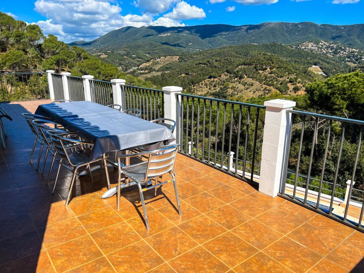 Villa Vivalidays Casa Ricardo à Sant Cebrià de Vallalta Extérieur photo